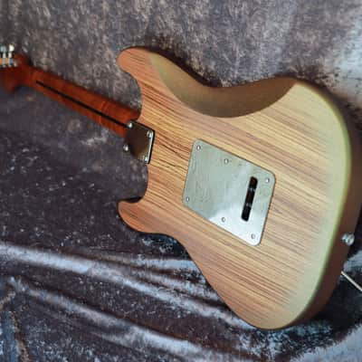 GB Liuteria Traditional Strato Vegatrem - Camphor burl image 3