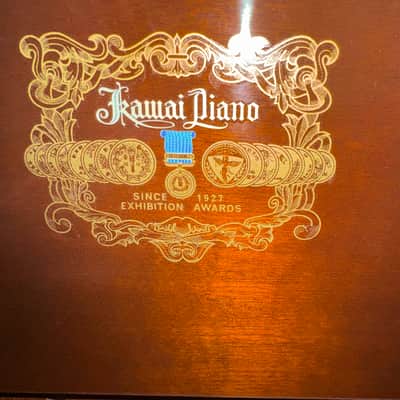 Kawai CE-7 Upright Piano 1977-1983 - Walnut image 3
