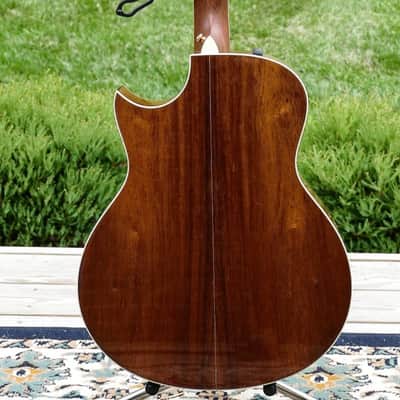 Taylor Custom Madagascar Rosewood Grand Symphony Spruce Top 2011 GS 2011 image 2