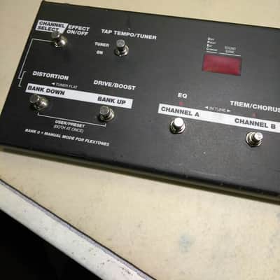 Line 6 Flextone HD 2000s with floorboard image 14