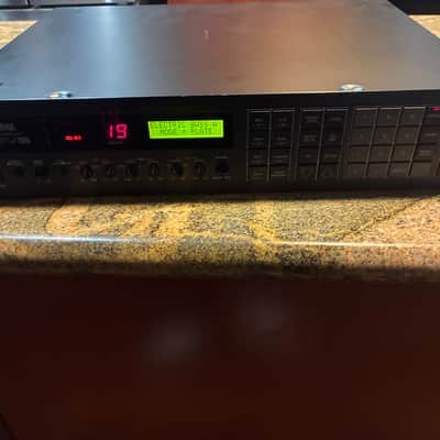 Yamaha REV 5 Digital Reverberator 1980s - Black