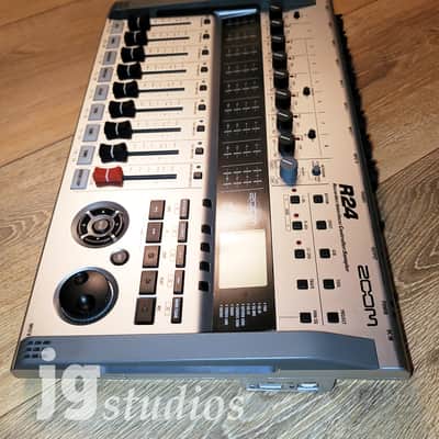 Zoom R24 - Like New in Box with USB Stick!! imagen 4