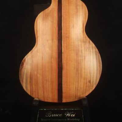 Handcrafted Soprano Ukulele, Solid Taiwania Archback, Turtle Inlay, Soft-bag, Bruce Wei UKB13-2002 imagen 5