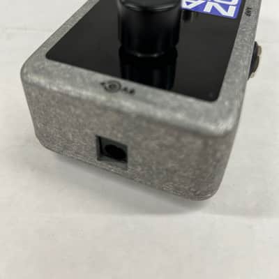 Electro-Harmonix Nano Clone Analog Chorus 2006 - Present - Purple / Black image 5