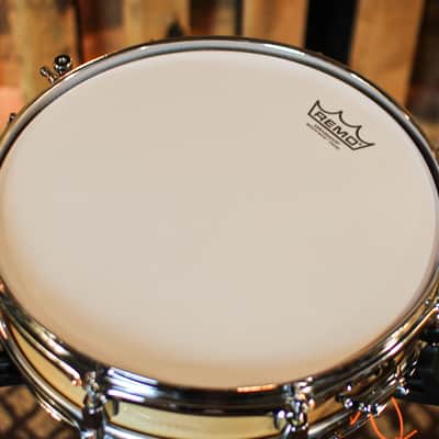Pearl 13x3 Maple Natural Piccolo Snare Drum image 4