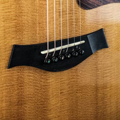 2019 Taylor 812ce 12-Fret DLX natural image 6