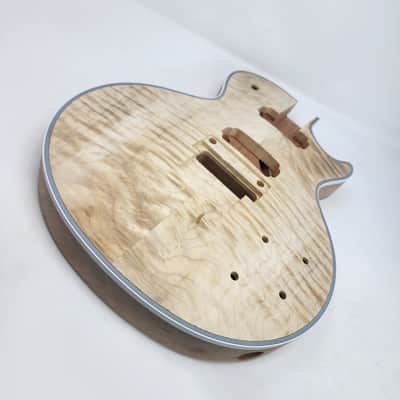 Brio LP-Style 5/8" thick Flame Maple Top, Mahogany Body & Neck Floyd Rose image 3