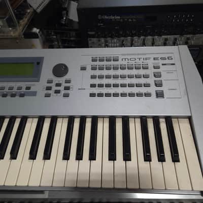 Yamaha Motif ES 6 Production Synthesizer 2000s - Local Pickup Only image 3