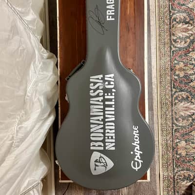 Autographed only 300 released and this one is hand signed by Joe B himself Epiphone Limited Edition Joe Bonamassa ES-355 Epiphone Limited image 5