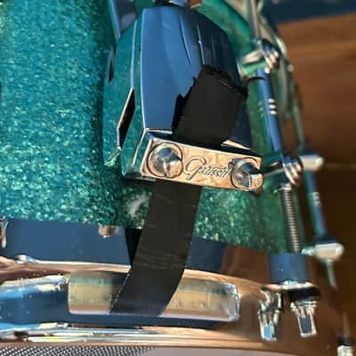 Gretsch New Classic Maple Snare 14×6.5 – Turquoise Glitter image 11
