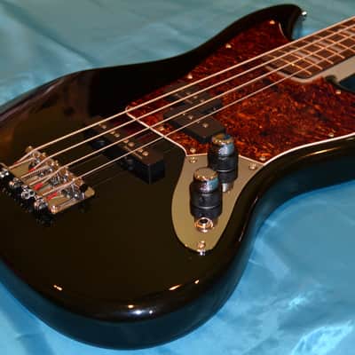 Squier  Vintage Modified Jaguar Bass  Black image 2