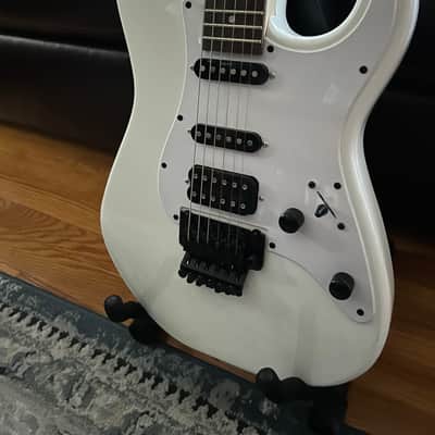 Jackson X Series Adrian Smith Signature SDX with Laurel Fretboard 2019 - Present - Snow White image 2