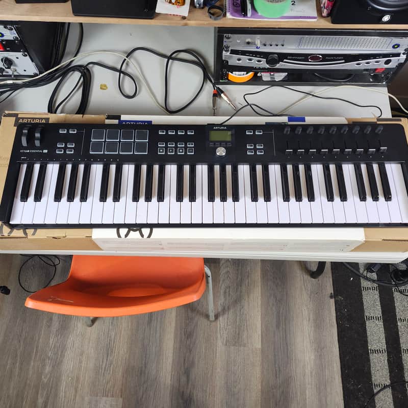 Arturia KeyLab Essential 61 MkIII MIDI Controller