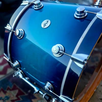 DW Collector's 22x16 Regal Blue Burst Cherrywood Recent - REGAL BLUE BURST image 4