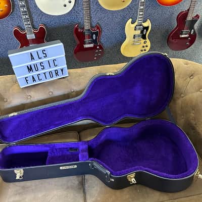 Gretsch  G6296 Case ( Classical / Parlor / Orchestra /Dobro )  Made in Canada image 6