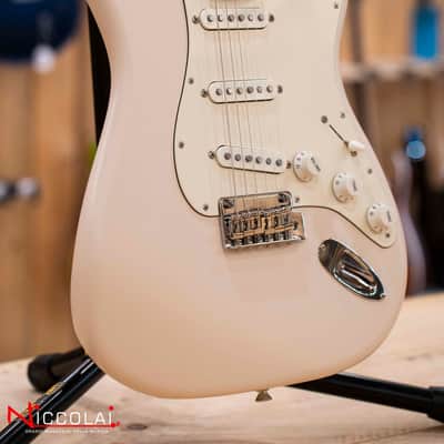Fender Hybrid II 60s Stratocaster Made in Japan 2022 - Transparent Blonde image 3