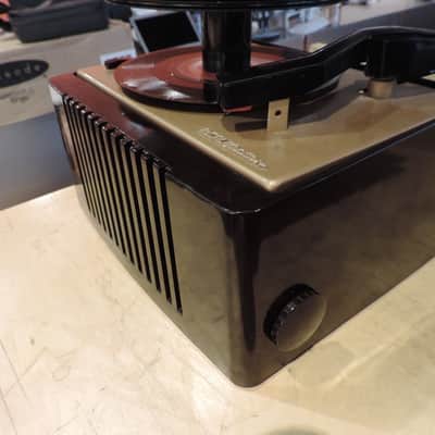 RCA Victor 45-EY-2 45 RPM Bakelite Vintage Record Player with New Capacitors image 4