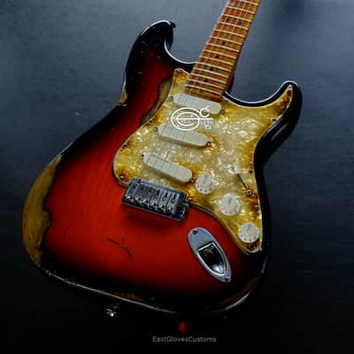 Fender Stratocaster American Plus Sunburst Floyd Rose Bridge Maple Heavy Aged Relic (Rare) image 4