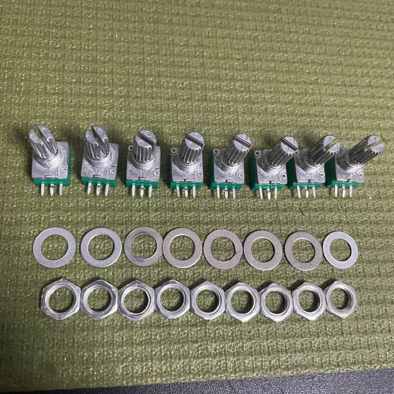 8 x Potentiometers B100k Linear Knurled Shaft Rotary Seal Type B 3 Pin image 1