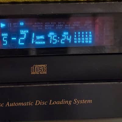 Denon Denon DCM-280 is a reliable 5-disc carousel CD changer 90s - Black image 2