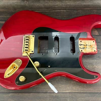 90s Charvel CST-060-SSH Stratocaster Body Ash See-throw Red/Plate Made in Japan image 3