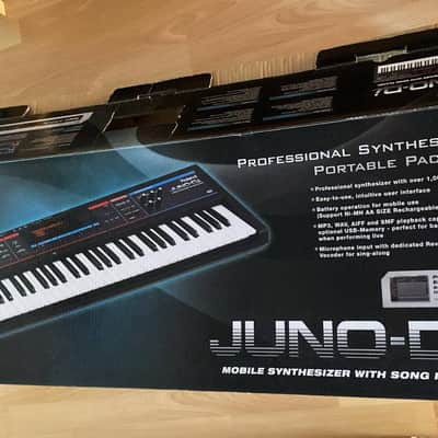 Roland Juno-Di Portable 61-key Mobile Synthesizer Synth image 7