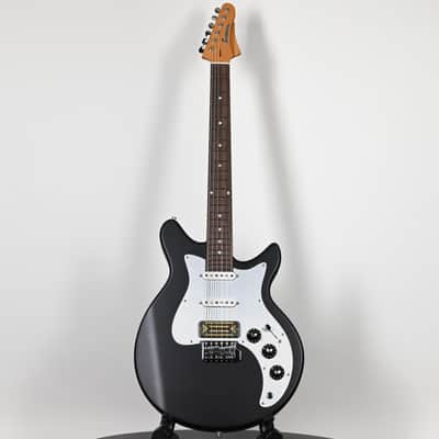 Eastman Fullertone DC'62 Electric Guitar- Moss Black 2026 (F2501877) image 2