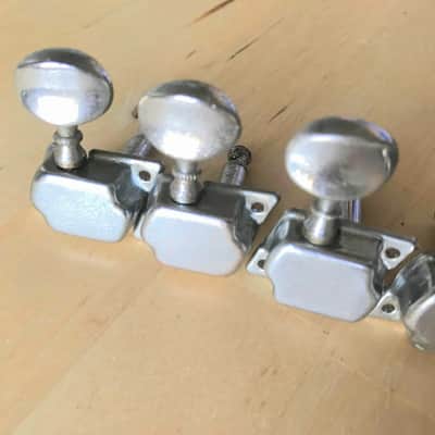 Guyatone 6-inline Tuners 1960's - Chrome (plus 1 extra) Teisco Kawaii image 7