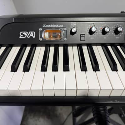 Korg SV1-88 Stage Vintage Digital Piano 2009 - Present - Black with White / Black Keys image 2