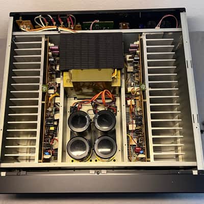 Luxman M-117, Power Amplifier, 200 watts per channel into 8Ω (stereo), excellent working condition image 6