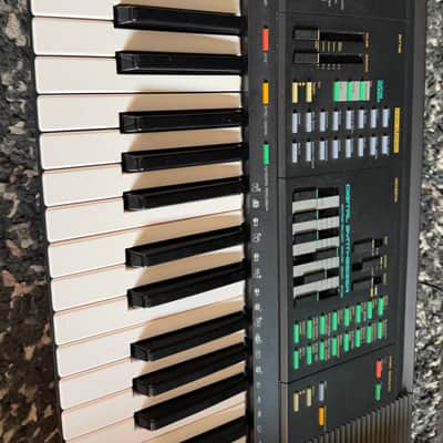 Yamaha PSR-36 1980s - Black image 3