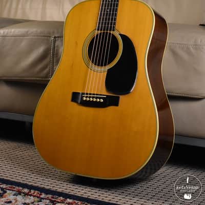 Martin D-28 1972 Natural image 1