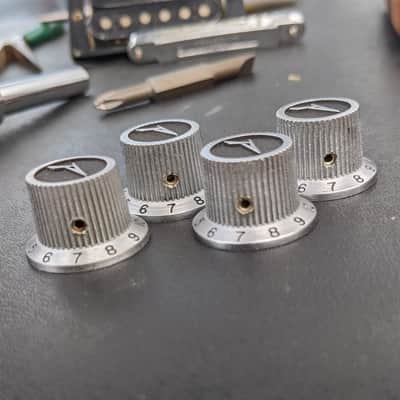 Peavey "P" T-Series Knobs // Set Of 4 // T-60 T-40 T-15 T-25 image 3