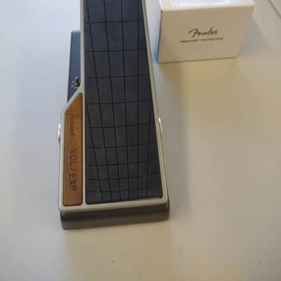 Fender Tread-Light Volume / Expression Pedal 2020 - Present - Black image 2