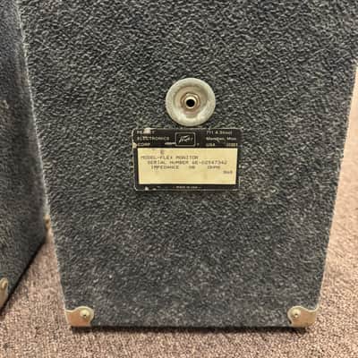 Pair of Vintage Peavey Flex Monitor Passive Speakers image 2