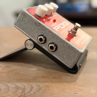 Electro-Harmonix Micro POG Polyphonic Octave Generator 2007 - Present - Red / Gray image 3
