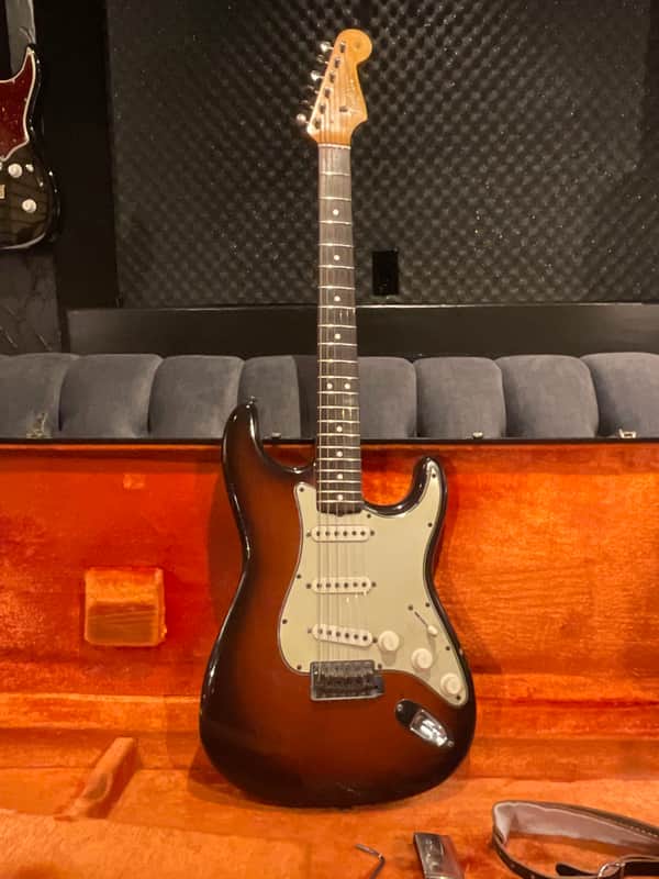 Fender Stratocaster 1965 - Sunburst image 1
