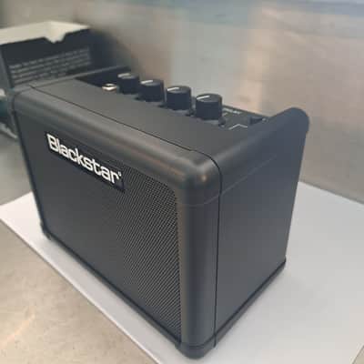 Blackstar Fly 3 3-Watt 1x3" Battery-Powered Mini Guitar Combo 2014 - Present - Black image 4