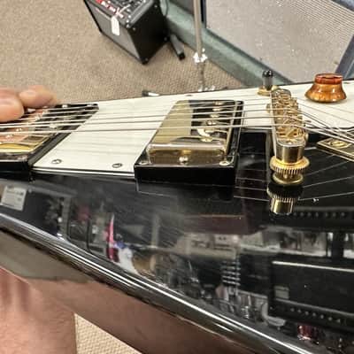 2001 Epiphone '58 Korina Flying V Reissue image 13