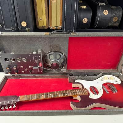 Silvertone 1457 1960’s Vintage Guitar w/ Amp-in-Case (401) image 6