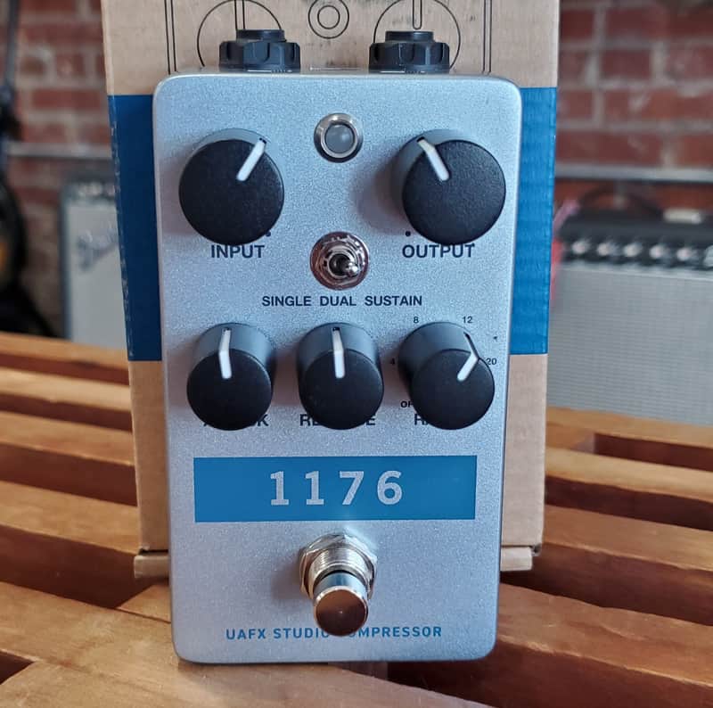 Universal Audio 1176 Studio Compressor 2023 - Present - Silver / Blue image 1