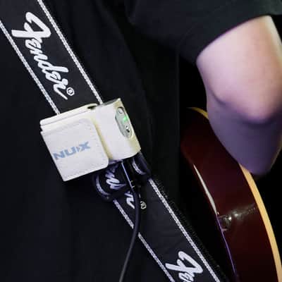 NuX B-8S 2.4GHz Guitar Wireless System image 6