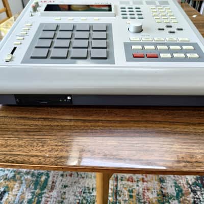 Akai MPC3000 image 3