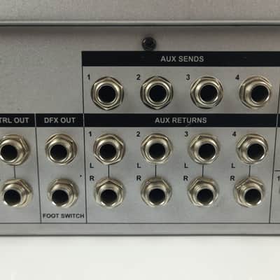Alto Professional L-16 16-CHANNEL COMPACT INTEGRATED LIVE SOUND MIXER WITH DIGITAL EFFECTS 2005 - 2010? - Brushed Aluminum image 10