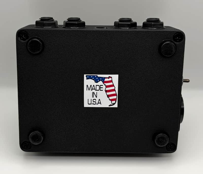 DiCosimo Audio 800RB Bass Preamp Pedal | Reverb