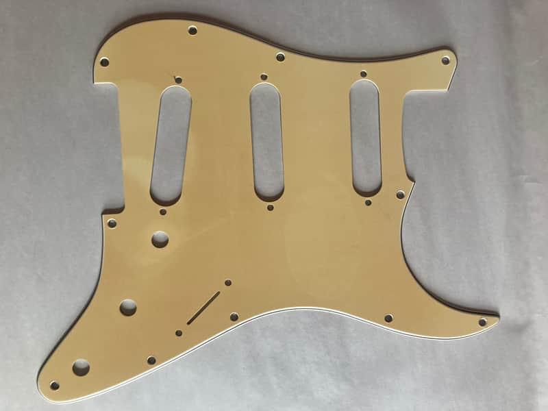 Fender Standard Stratocaster Pickguard 2000s - Aged Faded White image 1