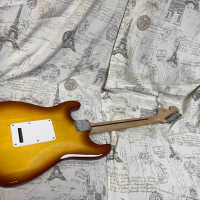 2024 Squier HSS Stratocaster Sienna Sunburst Flame Maple Top RARE!! image 10