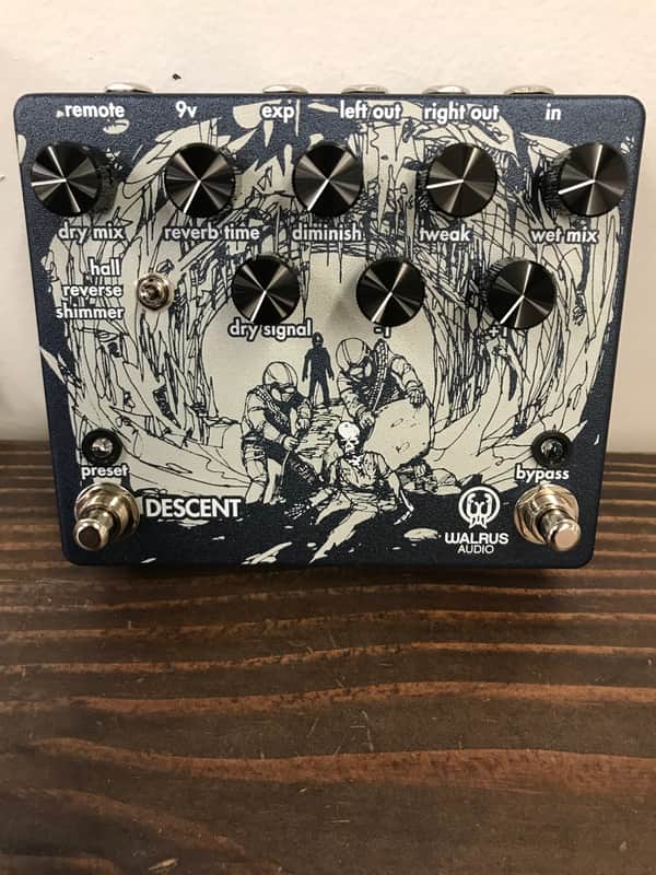 Walrus Audio Descent Reverb/Octave Machine Guitar Effects Pedal image 1