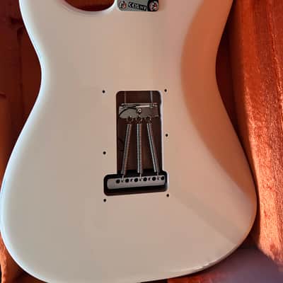 Fender Vintera III Late '60s Stratocaster 2025 - Present - Olympic White image 5