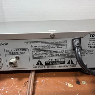 Toshiba D-RW2 DVD Video Recorder D-RW2-S-TU - w Remote Tested On Play AND Record image 10
